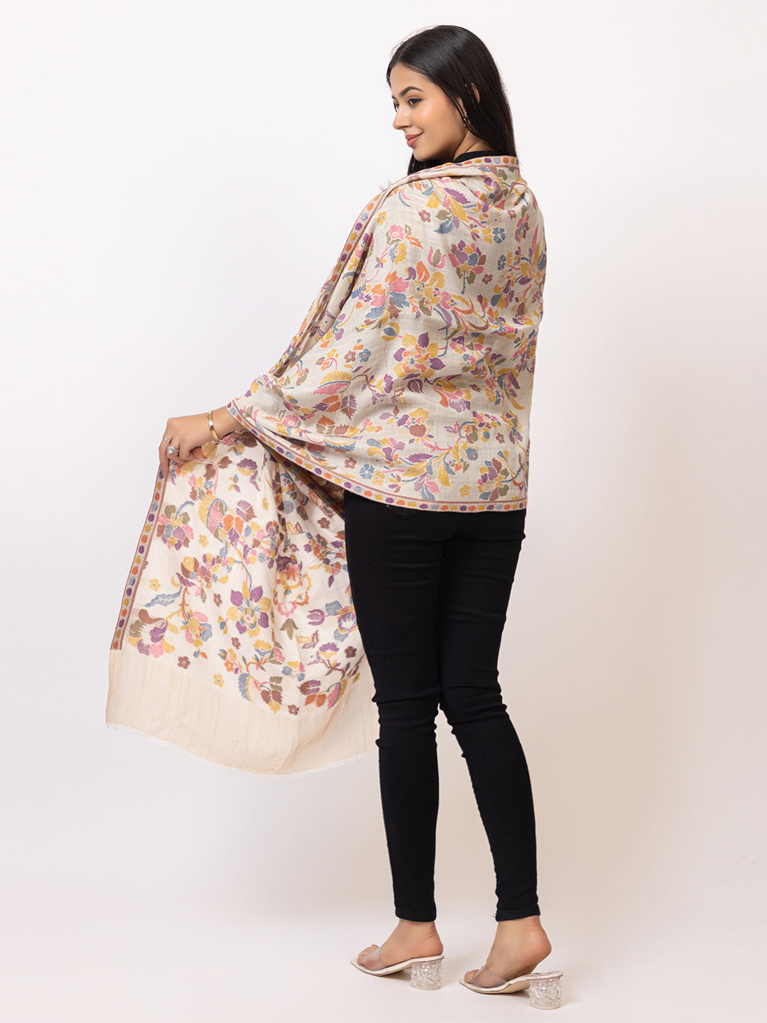 Tillaari Elegant Stole with Multicolor Floral Jaal