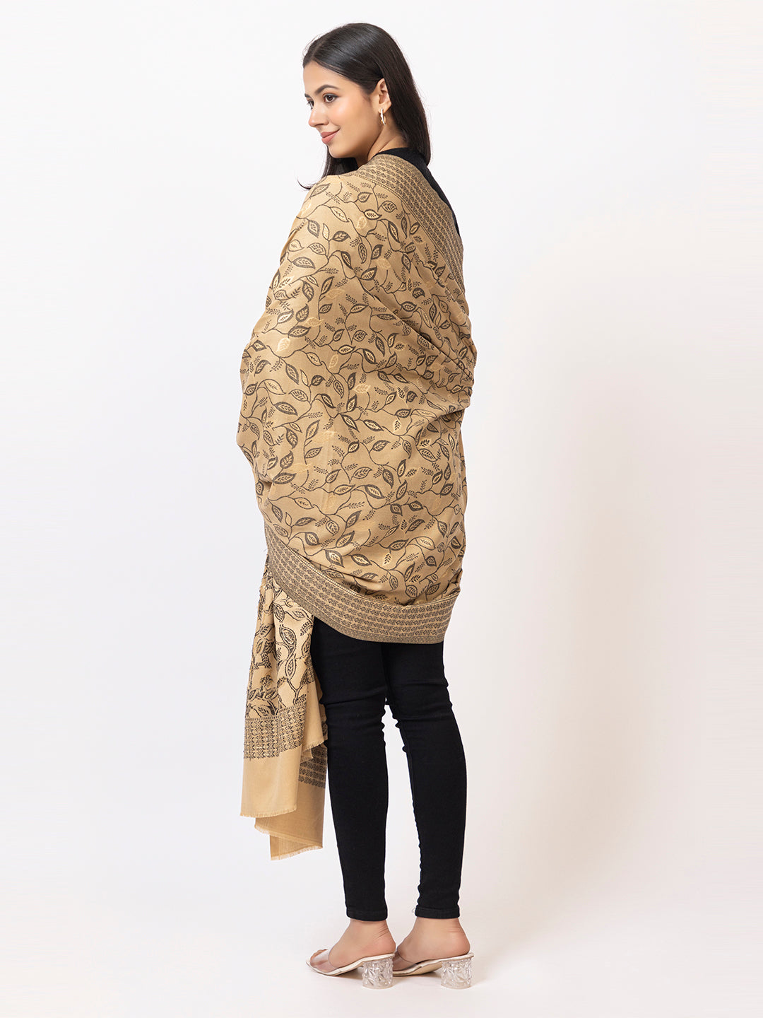 Tillaari Resham Shawl with Leaf and Geometric Border