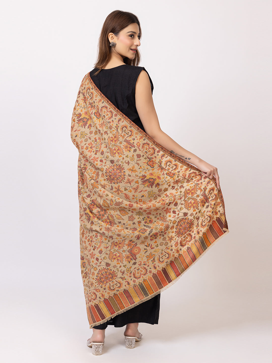 Tillaari Elegant Beige Cotton Wool Shawl