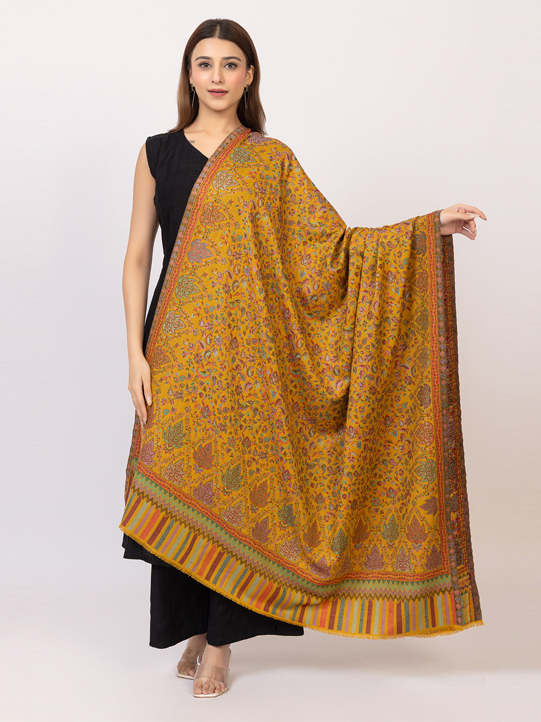 Tillaari Kaani Shawl with Traditional Kashmiri Design