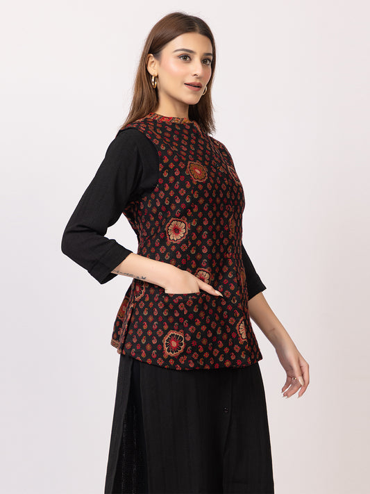 Tillaari SurajMukhi Short Sleeveless Jacket for Women