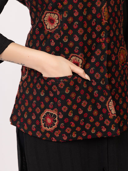 Tillaari SurajMukhi Short Sleeveless Jacket for Women
