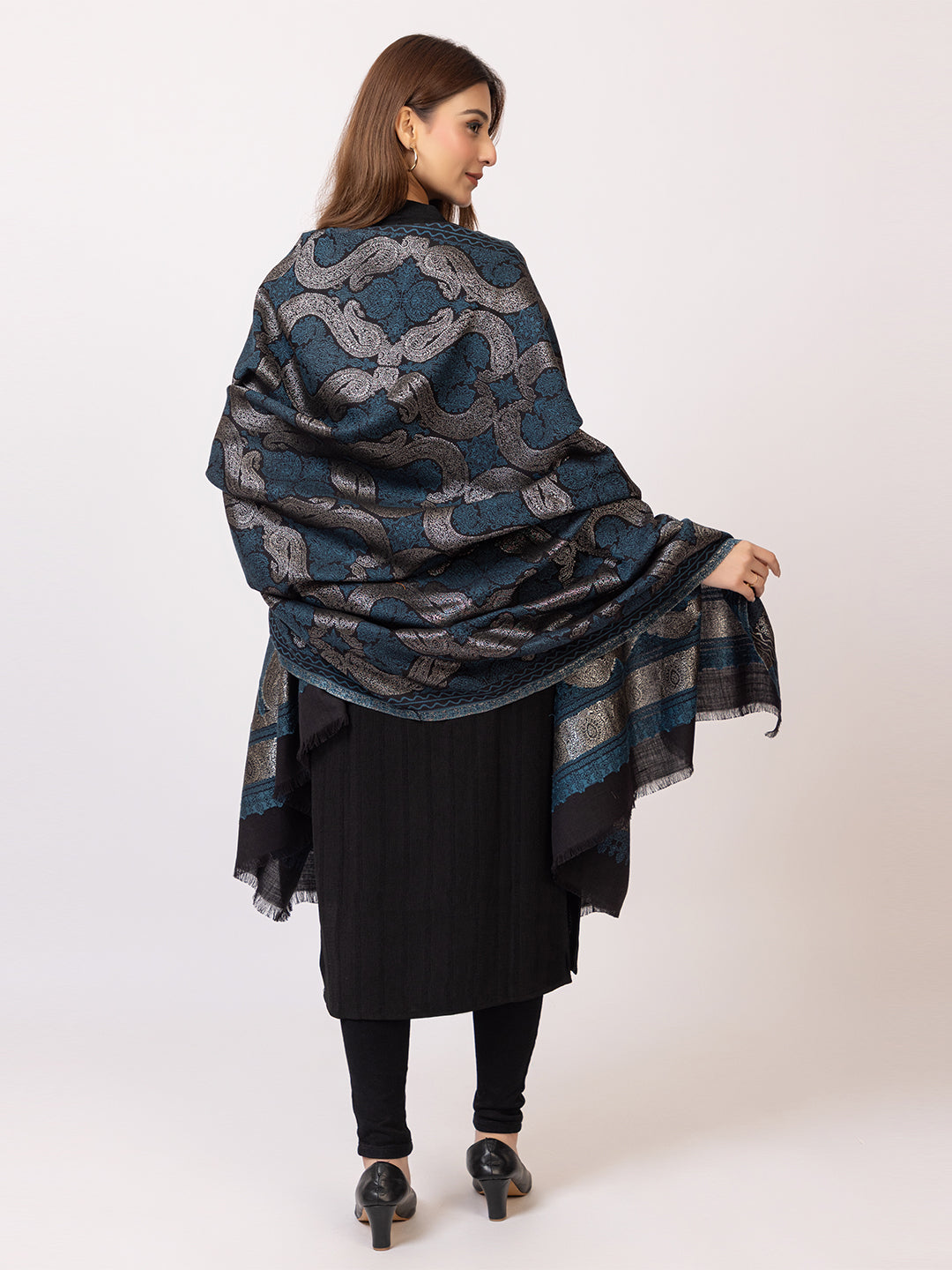 Tillaari Exquisite Shawl with Intricate Paisley Design in Zari