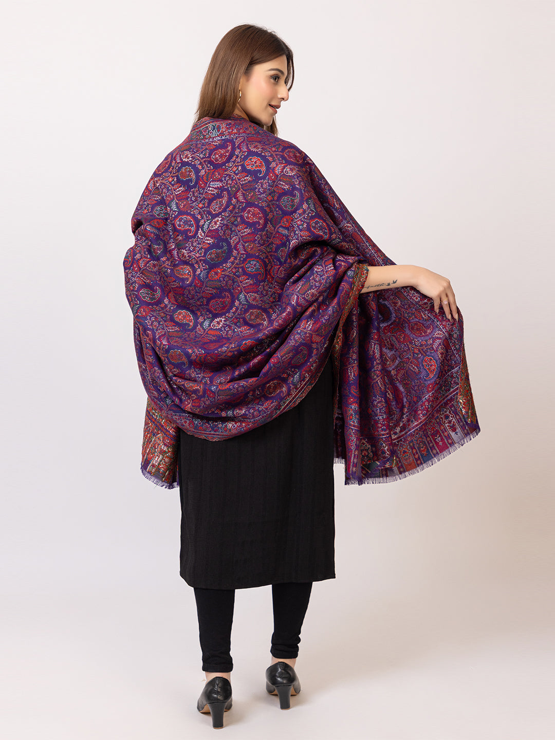 Tillaari Elegant Shawl with Paisley and Floral Jaal