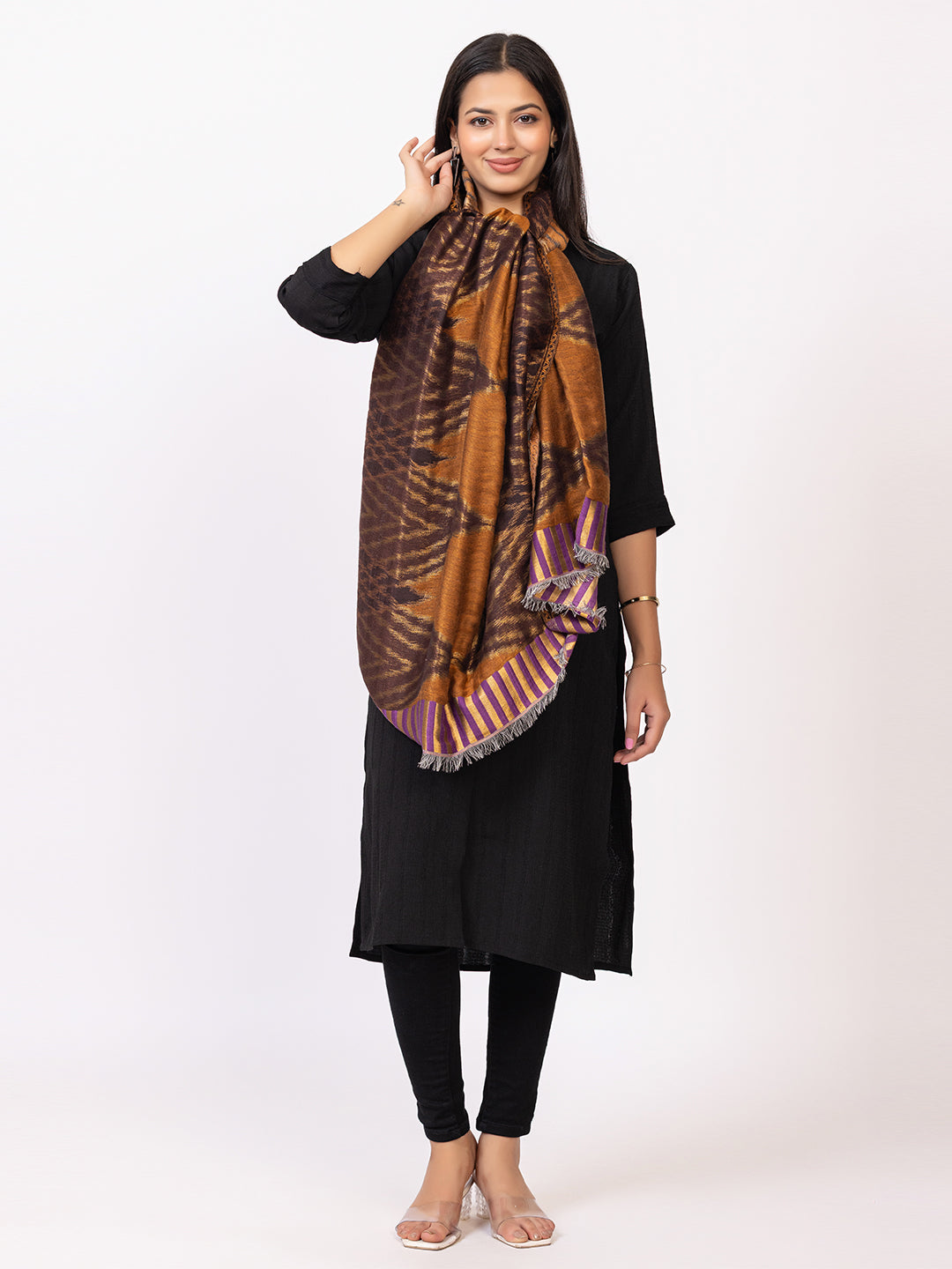 Tillaari Elegant Stole with Geometric pattern
