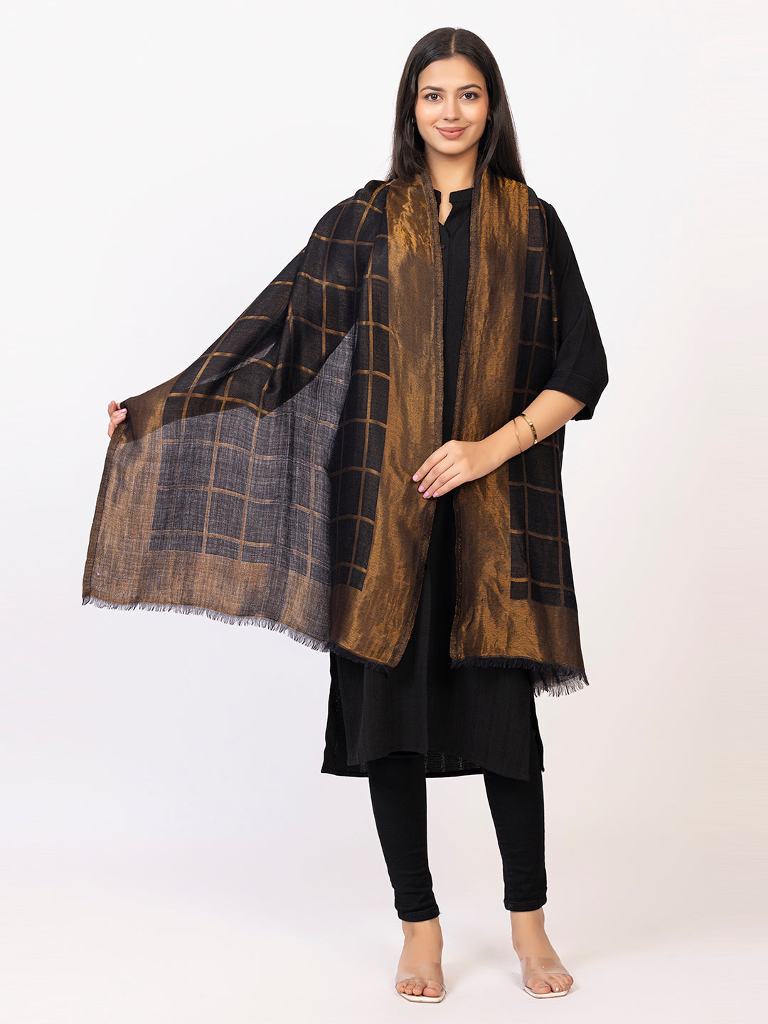 Tillaari Black Gold Stole