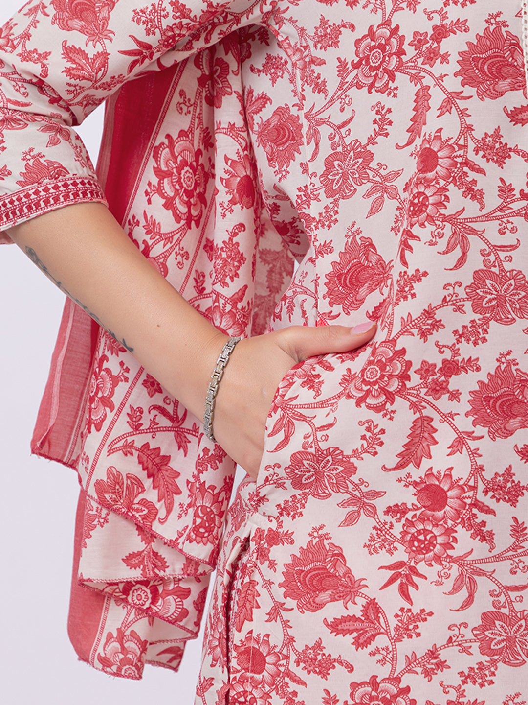 Tillaari Pink Floral Printed Straight Kurta Set with Dupatta