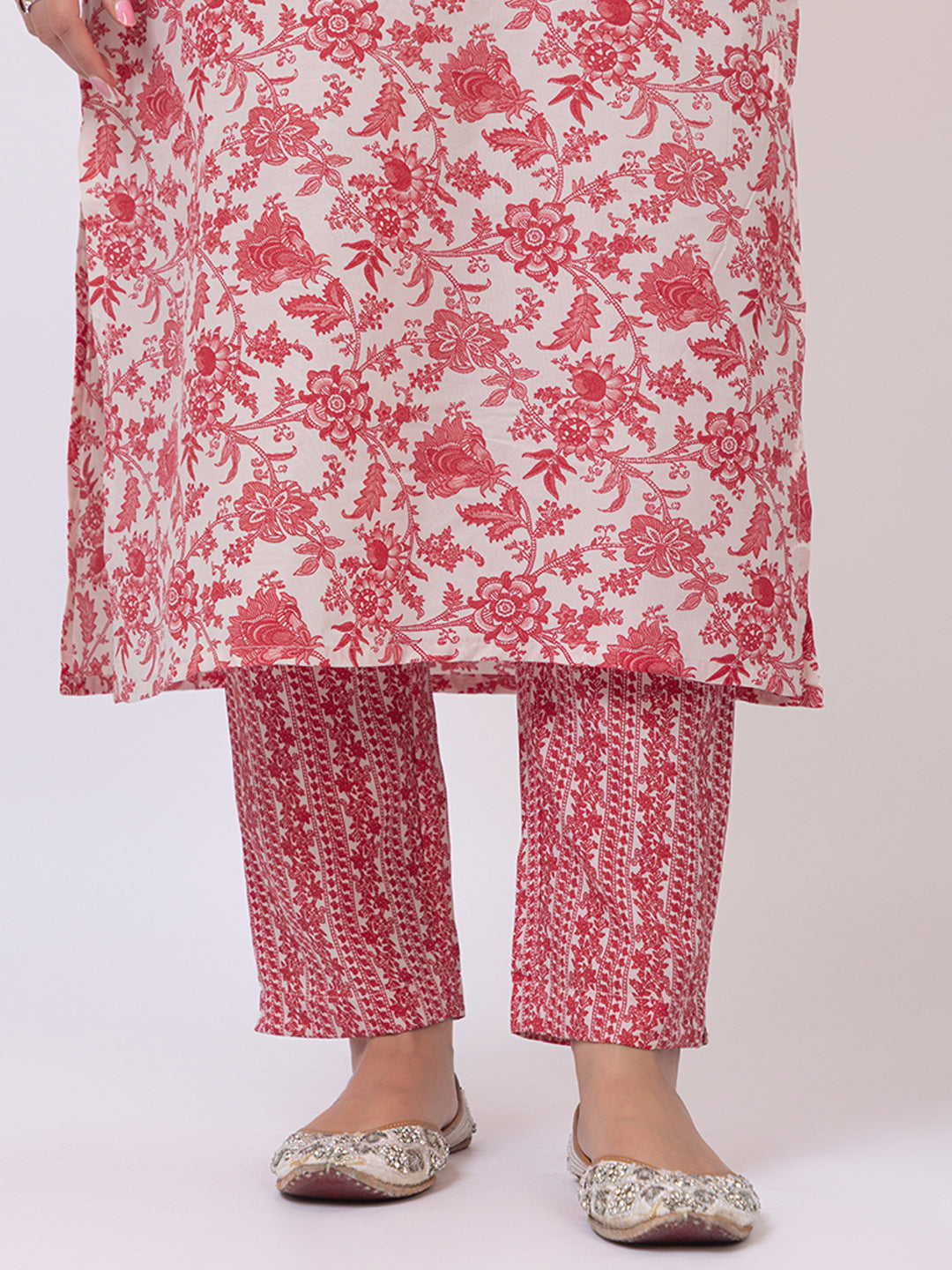 Tillaari Pink Floral Printed Straight Kurta Set with Dupatta