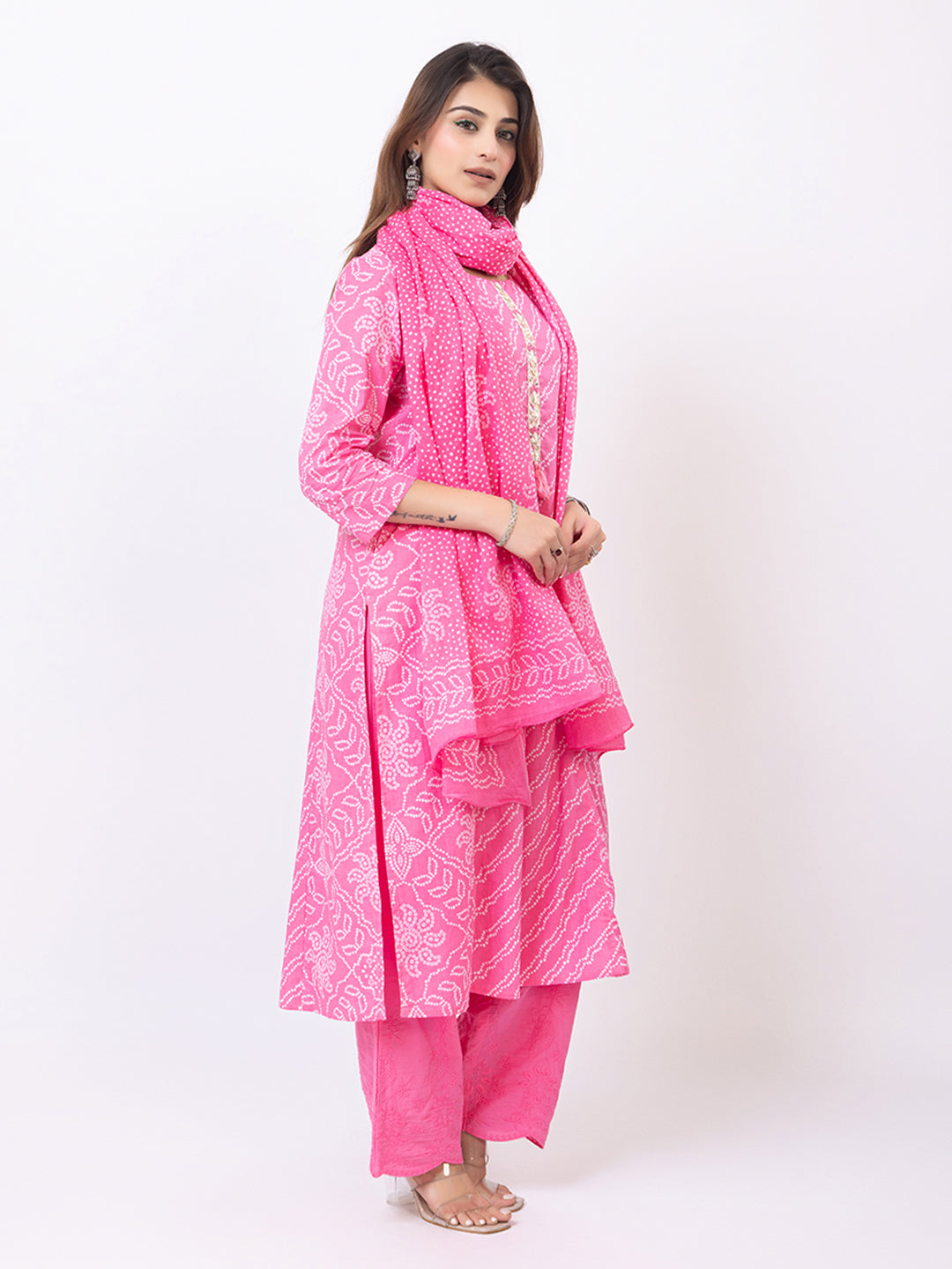 Tillaari Pink Bandhani Printed Straight Kurta Set with Dupatta