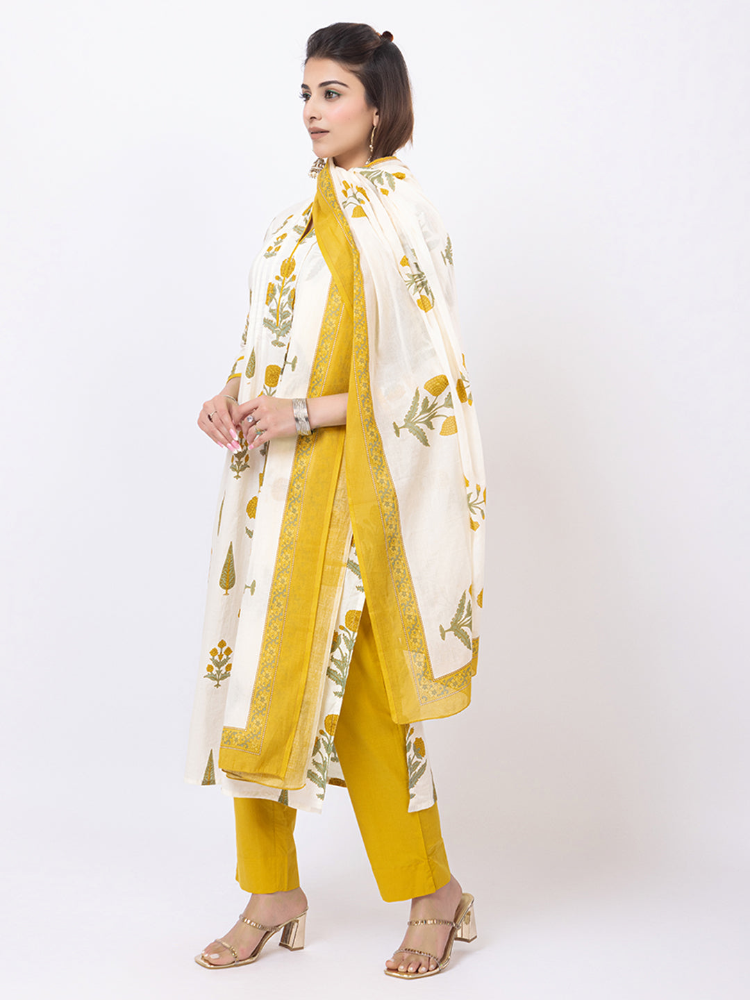 Tillaari Cream & Yellow Genda Floral Printed Straight Kurta Set with Dupatta