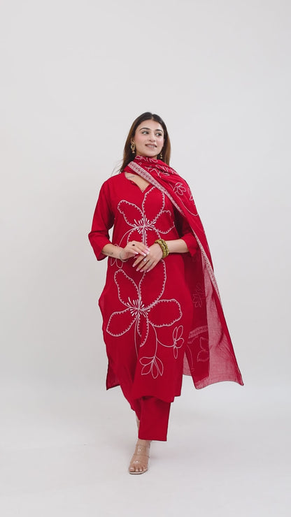 Tillaari Red Floral Embroidered Straight Kurta Set with Bandhani Print Dupatta